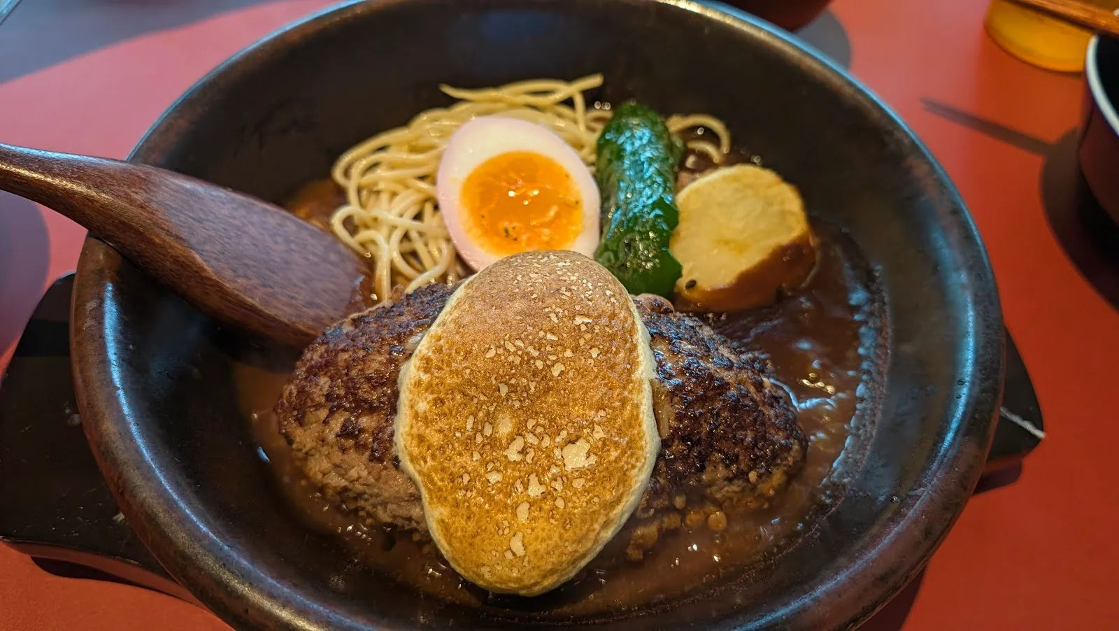 ピチピチミートで山本のハンバーグ · 12